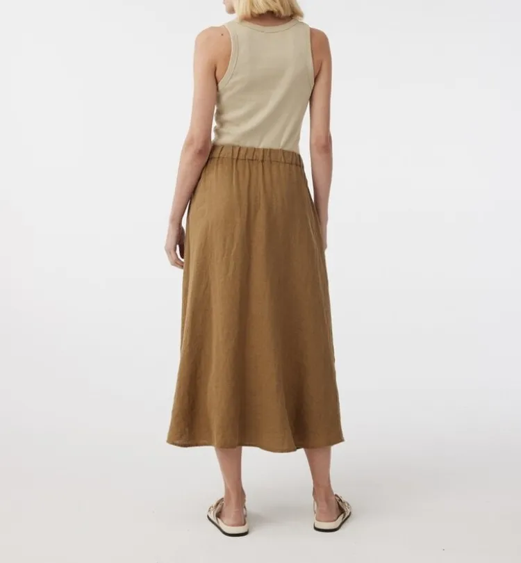amanda_skirt_3.webp Knit-ted Amanda Skirt Camel Fashion