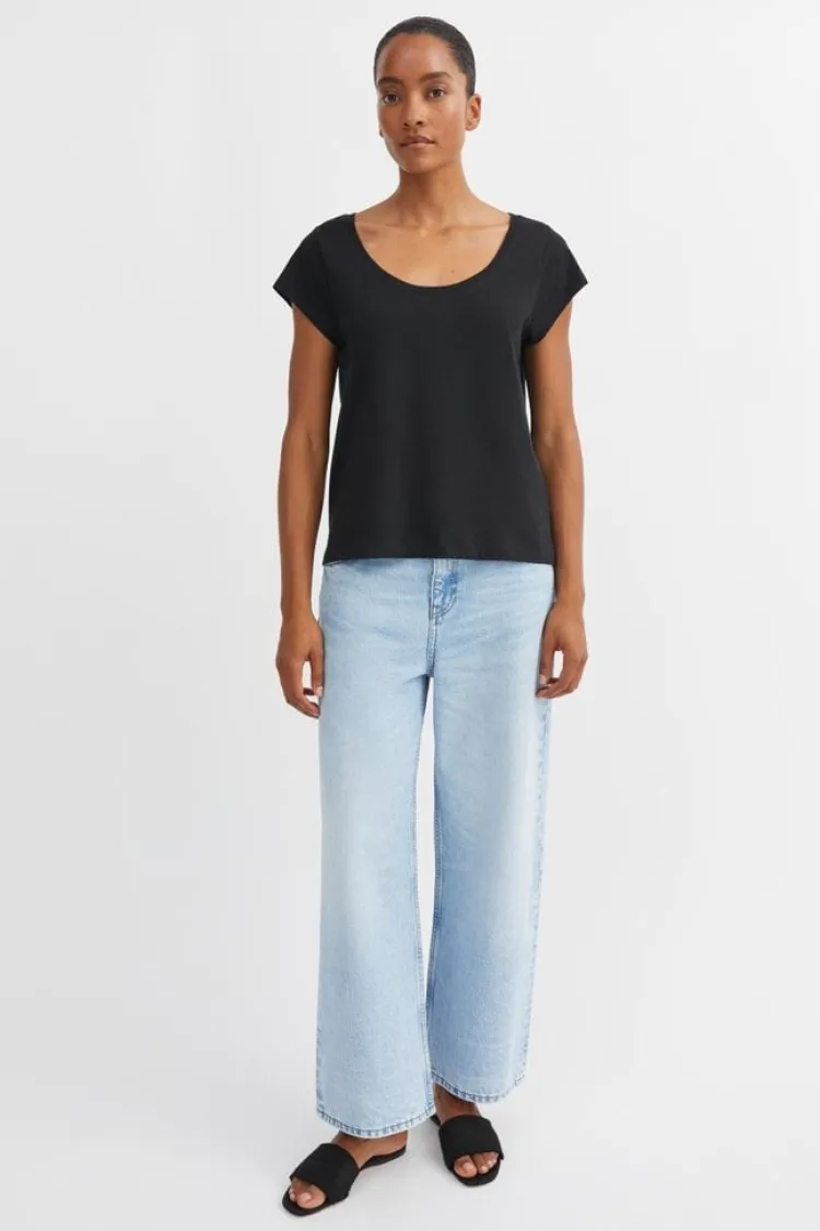 andy_wide_neck_tee_1-1.webp Skall Studio Andy Wide Neck Tee Black Clearance