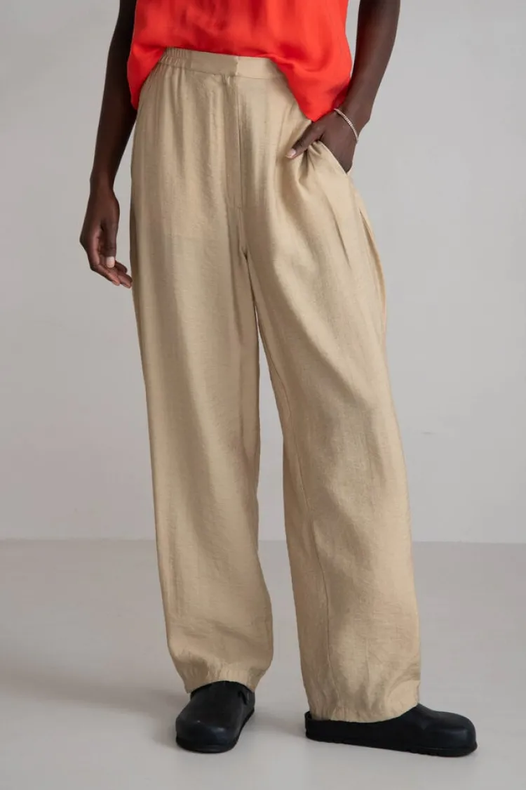 eithan_trouser_0-1.webp Humanoid Eithan Trouser Coconut Fashion