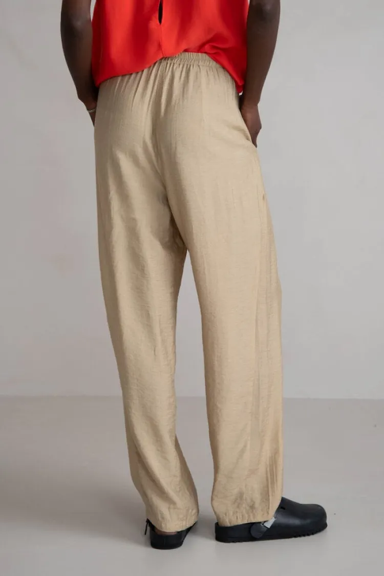 eithan_trouser_1-1.webp Humanoid Eithan Trouser Coconut Fashion