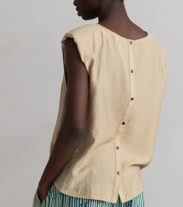 elijah_top_1.webp Humanoid Elijah Top Coconut Clearance