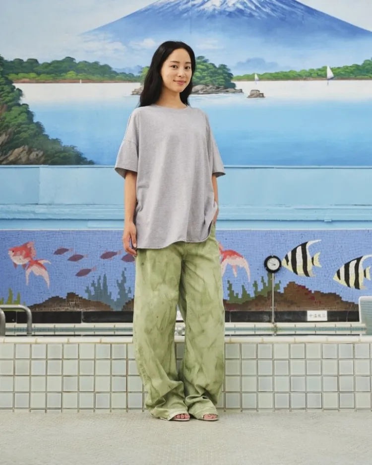 gigi_tee_1-1.webp Sea Me Happy Gigi Tee Hot