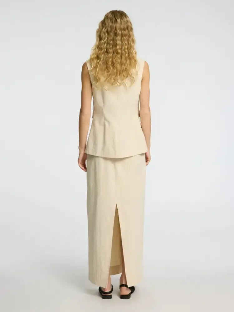 iluna_skirt_2.webp Selected Femme Iluna Skirt Sandshell Sale