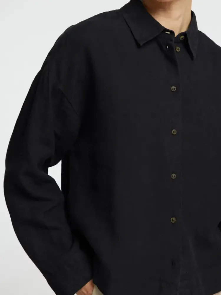 linnie_shirt_1.webp Selected Femme Linnie Shirt Black Hot