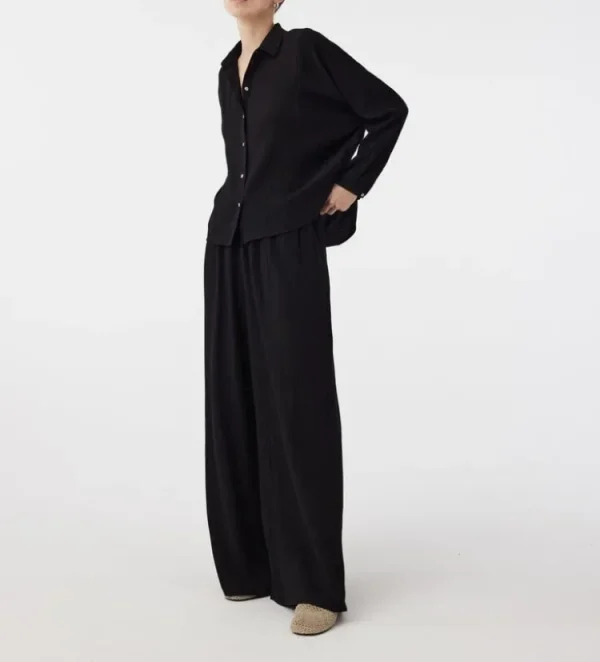 Knit-ted Rosan Blouse Black Discount