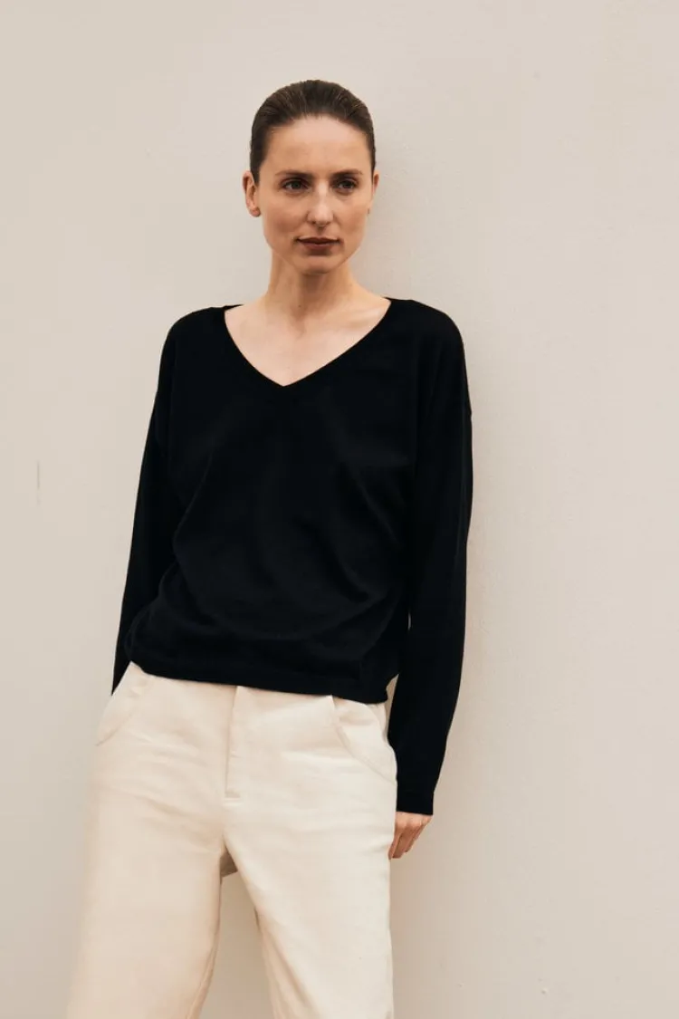 rousseau_reversible_knit_0.webp Gris Rousseau Reversible Knit Nero Fashion