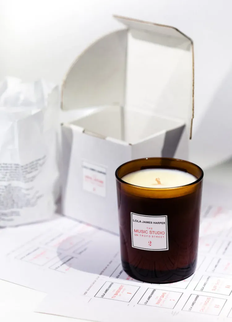 scented_candle_music_stud_1.webp Lola James Harper Scented Candle Music Studio Best