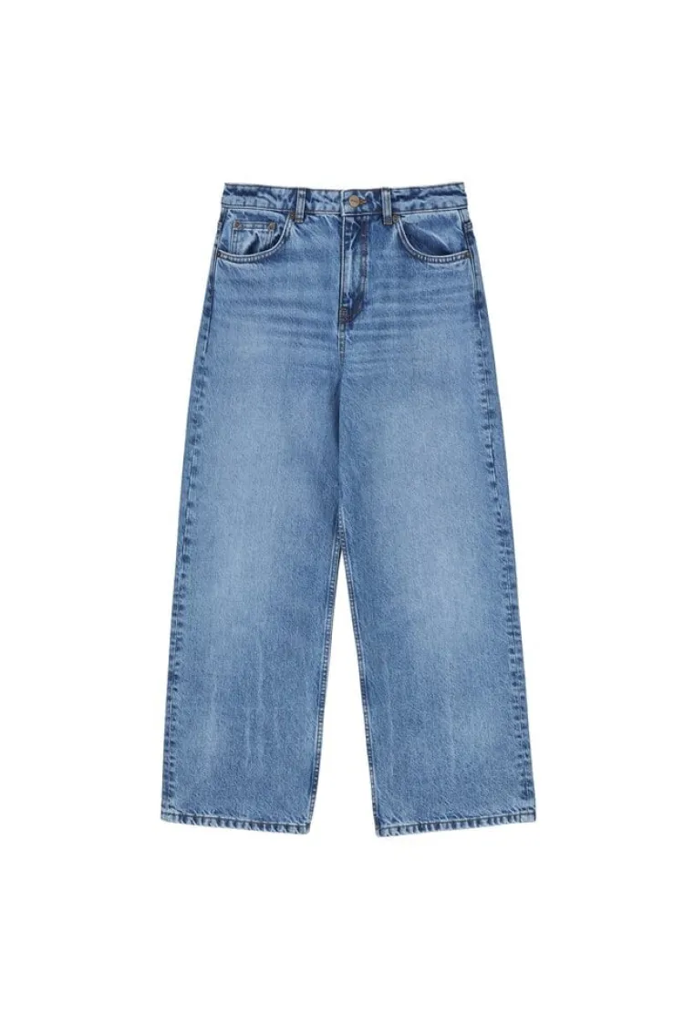 taylor_cropped_jeans_3.webp Skall Studio Taylor Cropped Jeans Worn+Mid+Blue Hot