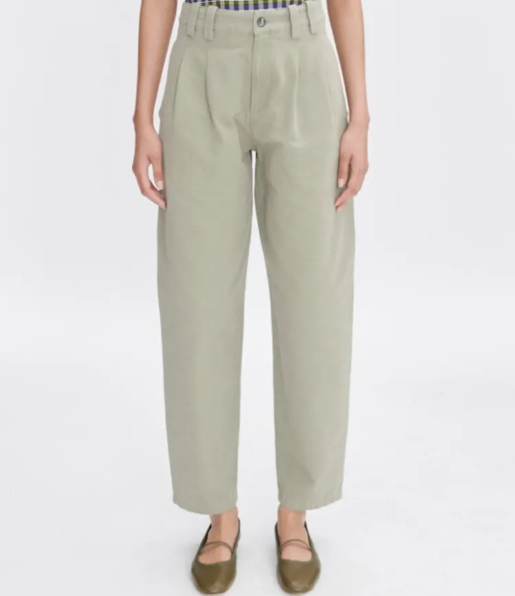 willow_pantalon_1.webp A.P.C. Willow Pantalon Vert+Grise Best