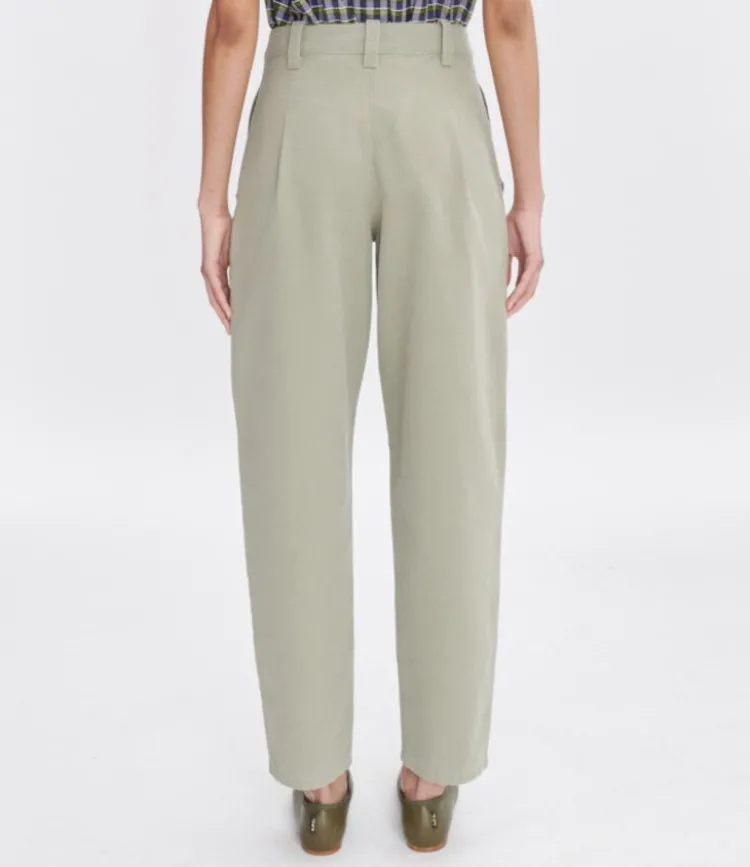willow_pantalon_2.webp A.P.C. Willow Pantalon Vert+Grise Best